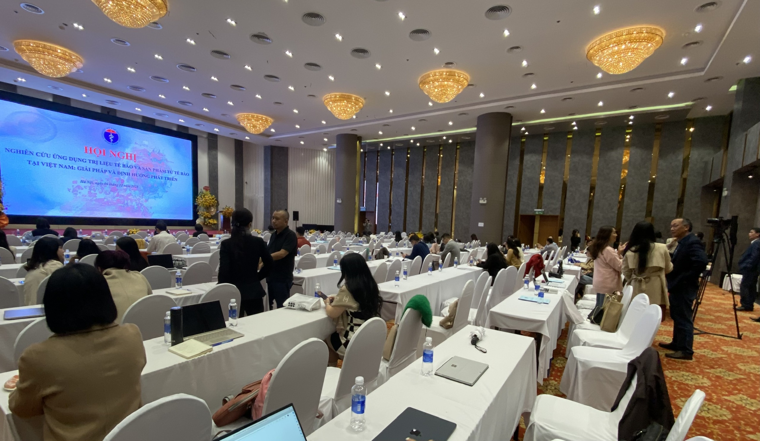 Hội nghị Nghiên cứu ứng dụng trị liệu tế bào và sản phẩm từ tế bào tại Việt Nam