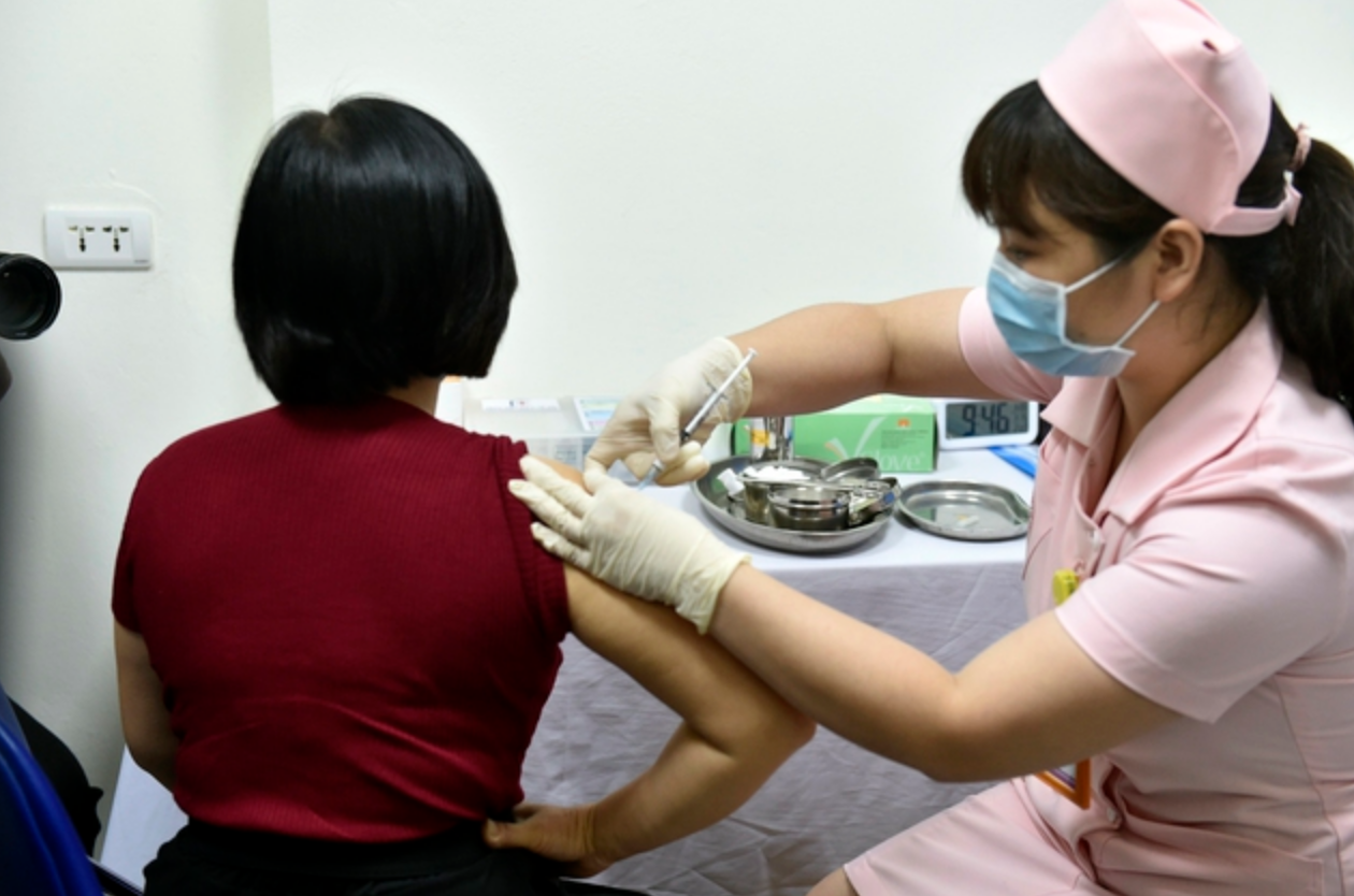 Kiểm soát nguy cơ gây rủi ro cho người tình nguyện tham gia nghiên cứu